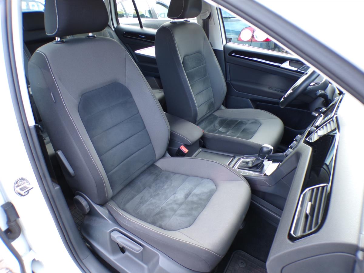 Volkswagen Golf Sportsvan