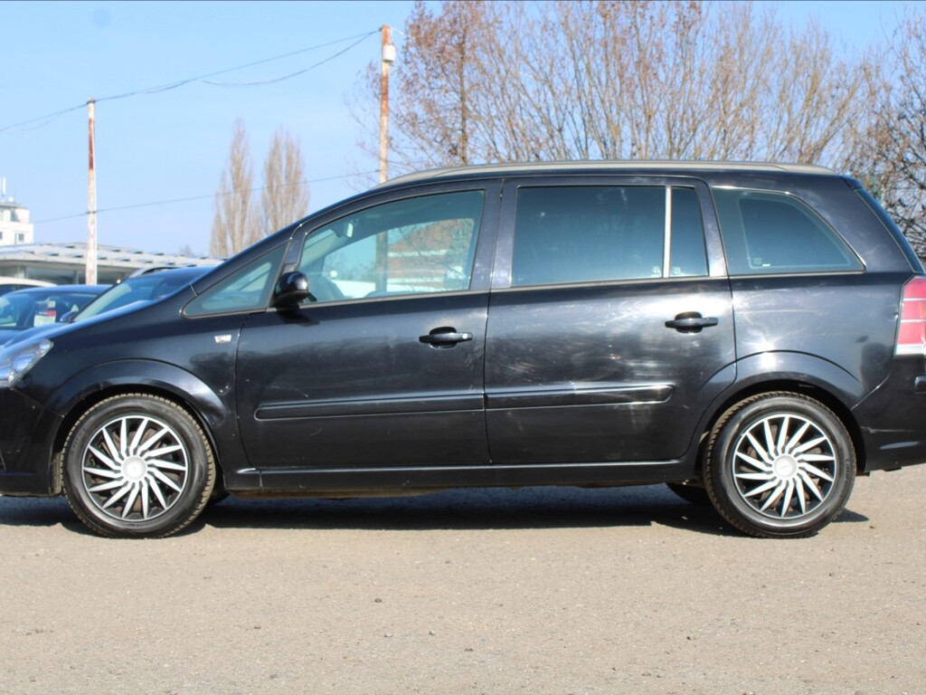 Opel Zafira 8