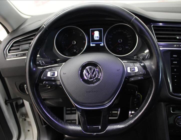 Volkswagen Tiguan 19