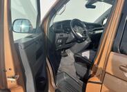 Volkswagen Multivan 5