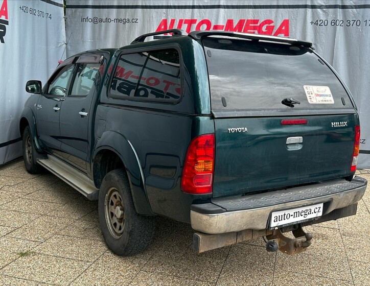 Toyota Hilux 8