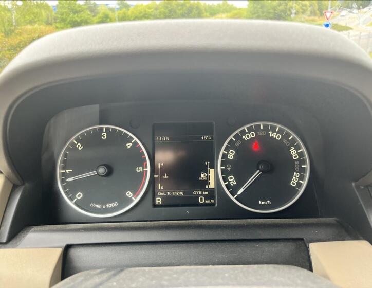 Land Rover Discovery 19