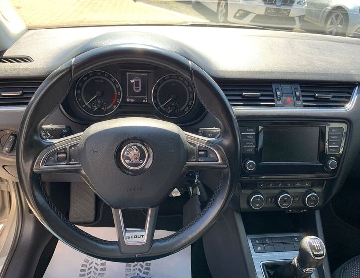 Škoda Octavia 12