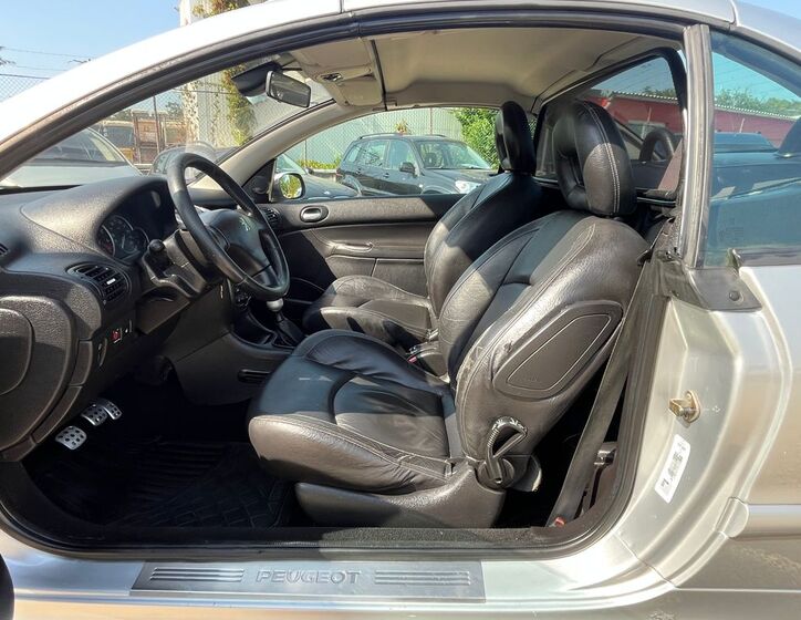 Peugeot 206 12