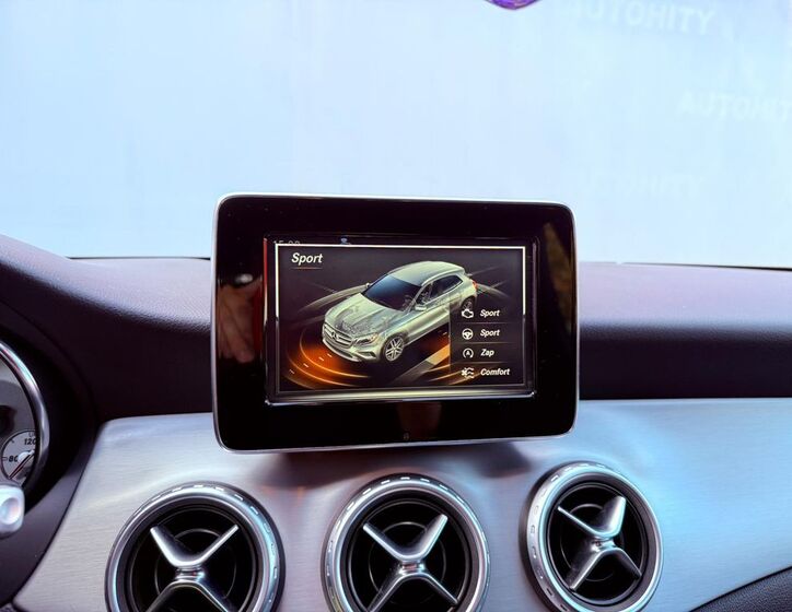 Mercedes-Benz GLA 22