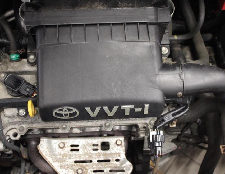 Toyota Yaris 9