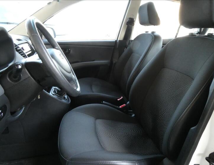 Hyundai i10 14