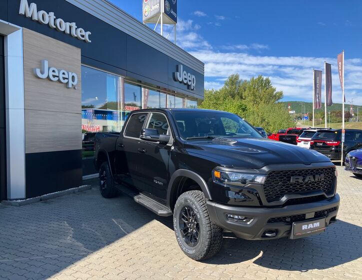 Dodge RAM 3