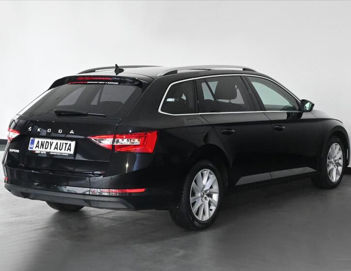 Škoda Superb 3