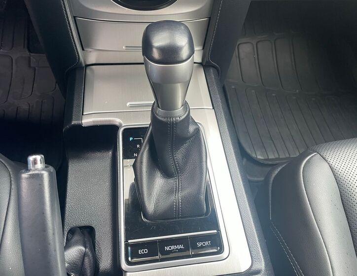 Toyota Land Cruiser 22