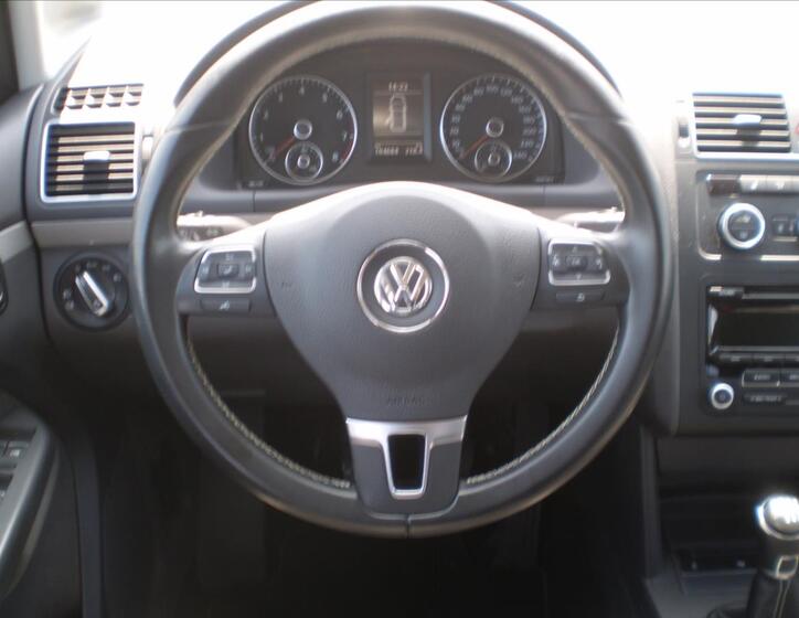Volkswagen Touran 10