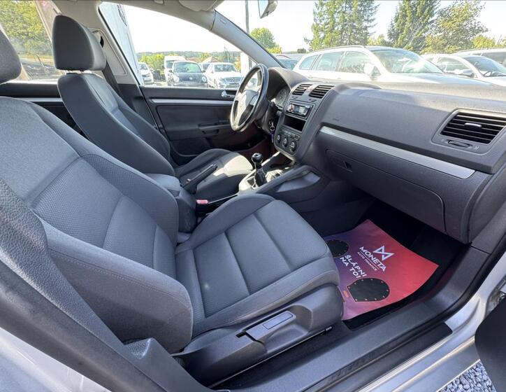 Volkswagen Golf 15