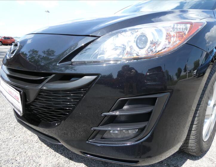 Mazda 3 5