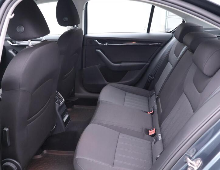 Škoda Octavia 15