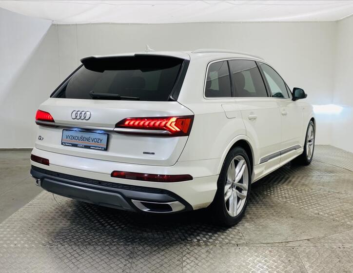 Audi Q7 2
