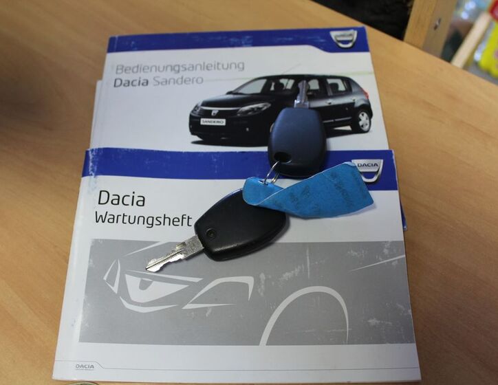 Dacia Sandero 24