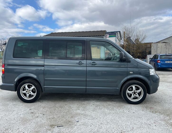 Volkswagen Multivan 6