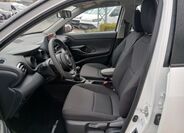 Toyota Yaris Cross 10