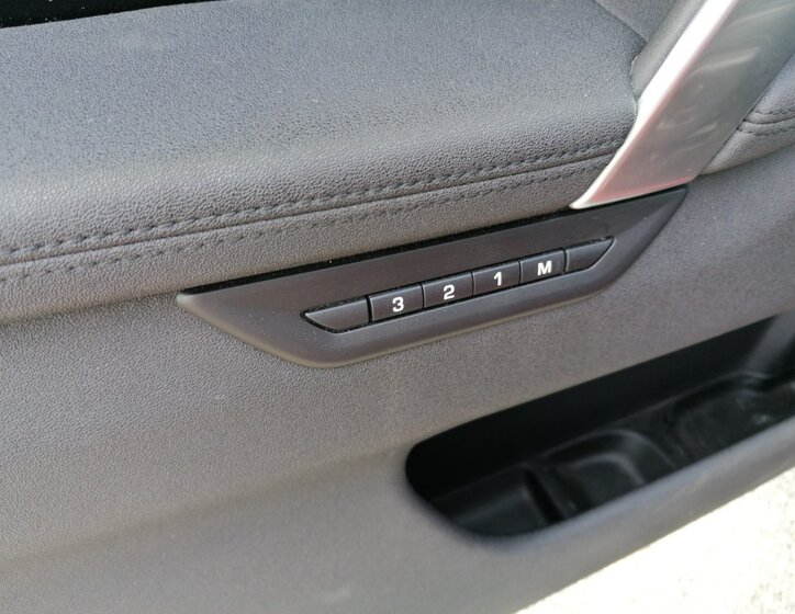 Land Rover Discovery Sport 32