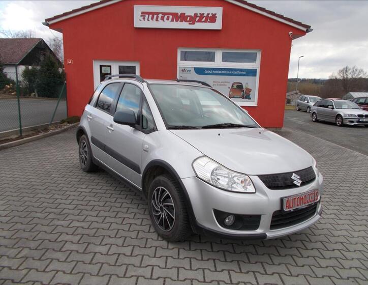 Suzuki SX4 1