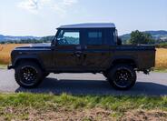 Land Rover Defender 4