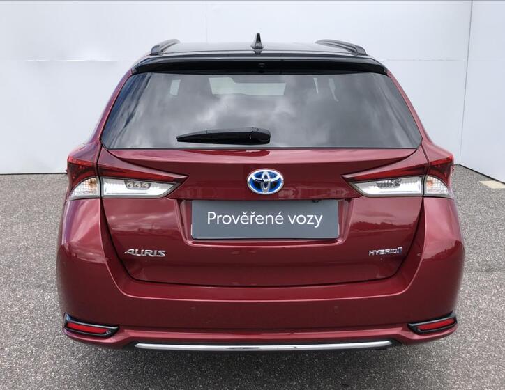 Toyota Auris 8