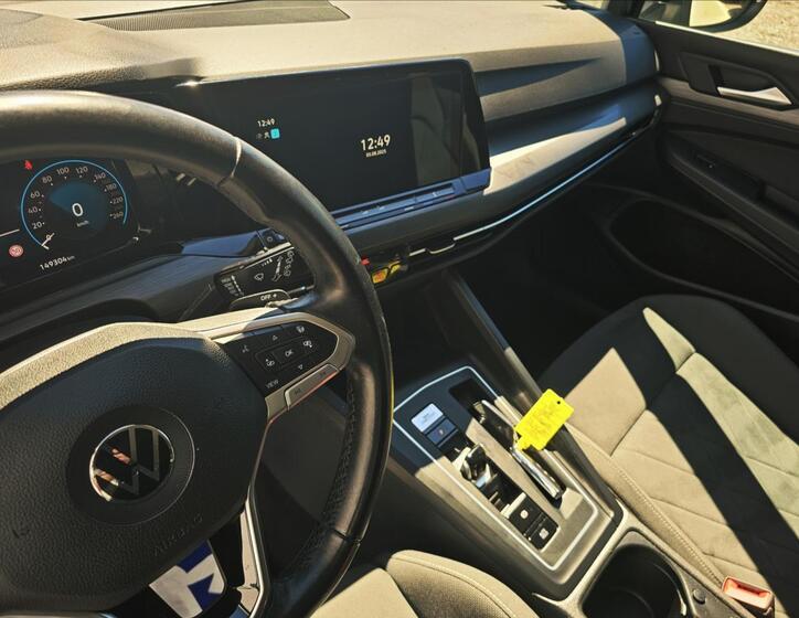 Volkswagen Golf 12
