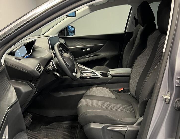 Peugeot 5008 6