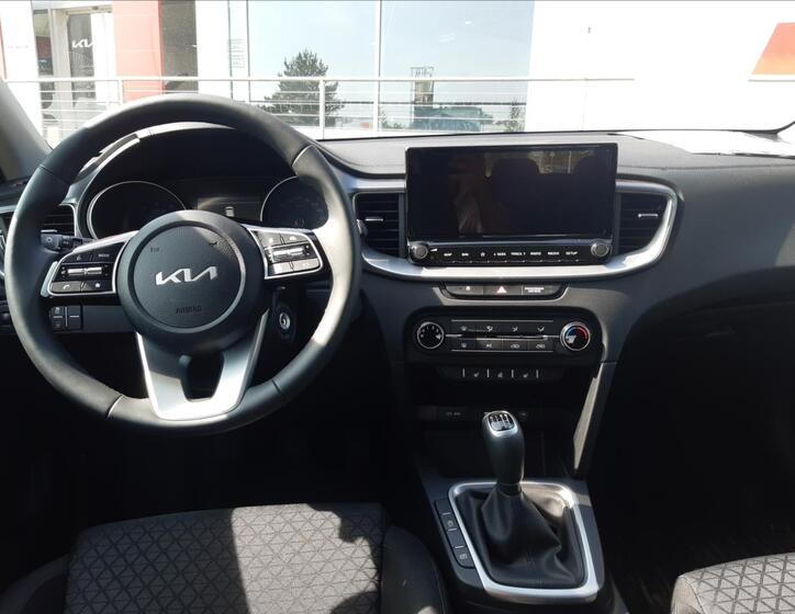 KIA Ceed 10