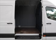 Mercedes-Benz Sprinter 17