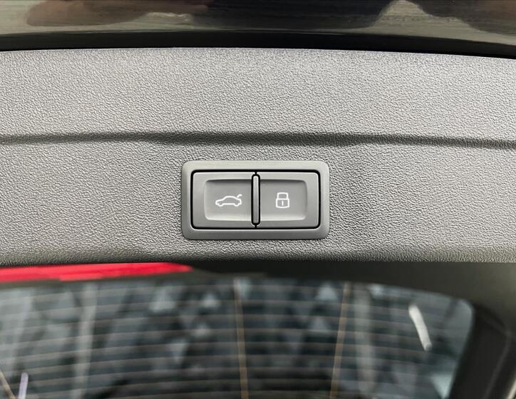 Audi A6 33
