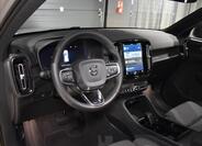 Volvo XC40 12