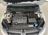 Volkswagen Golf 34