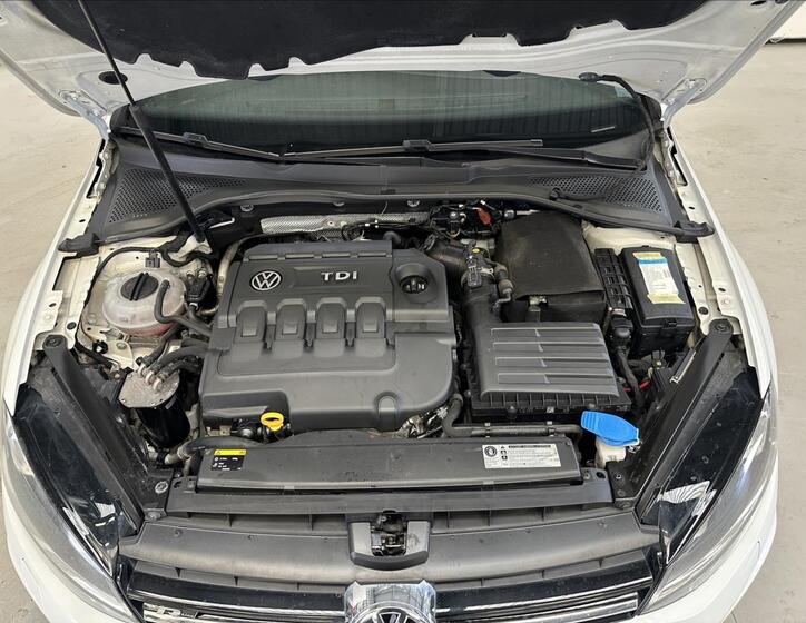 Volkswagen Golf 34