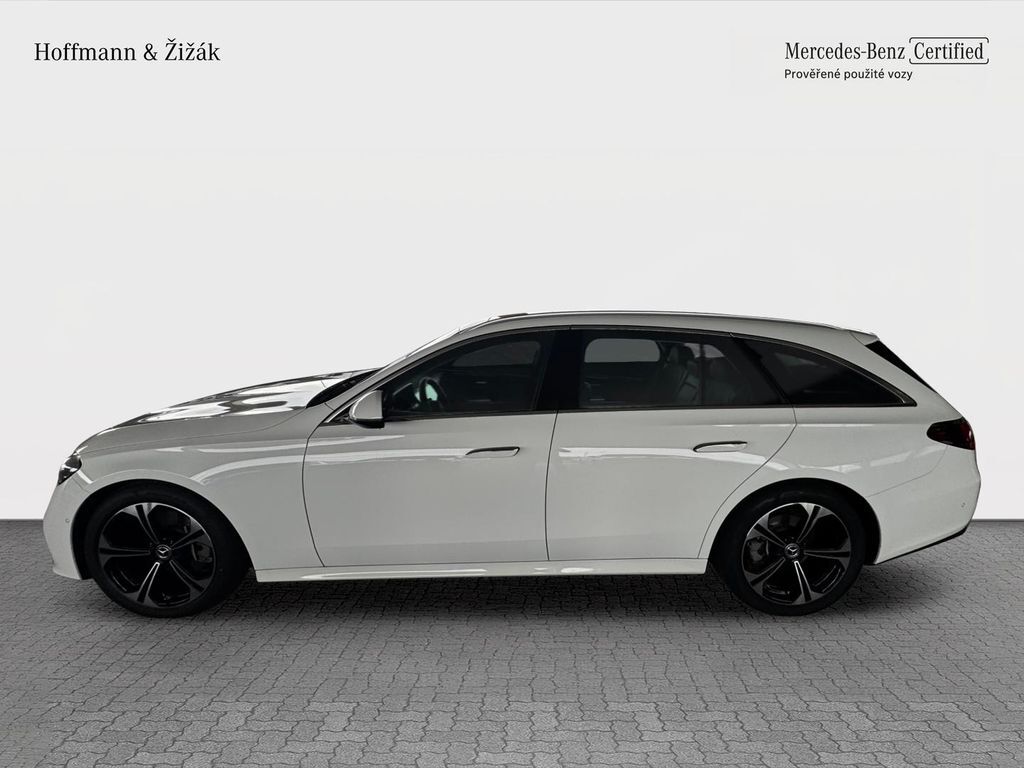 Mercedes-Benz Třídy E 8