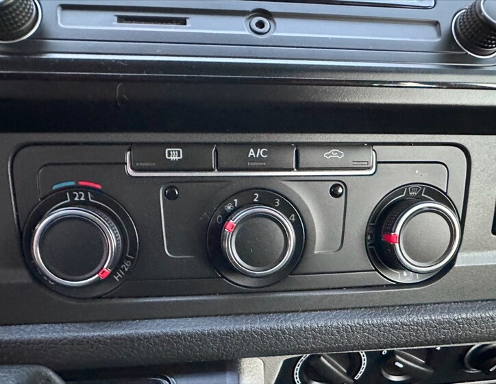 Volkswagen Transporter 23