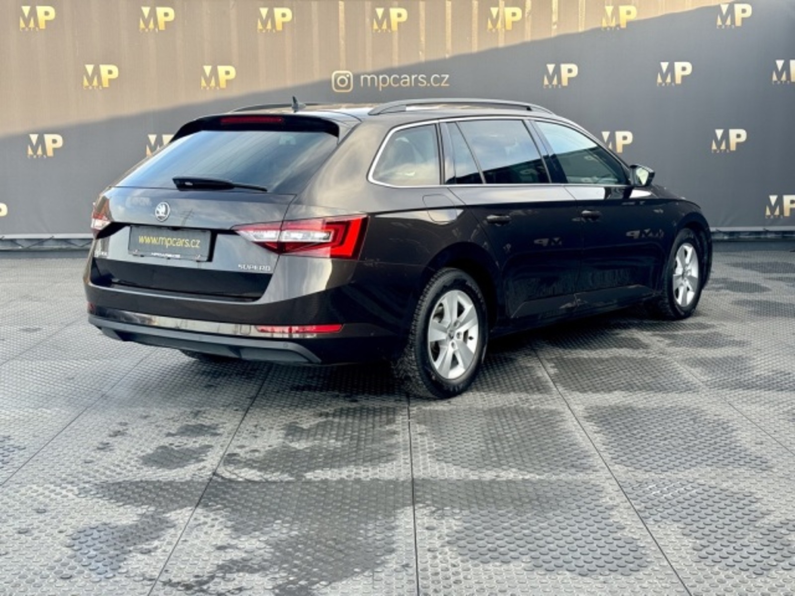 Škoda Superb 4