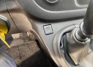 Opel Vivaro 21