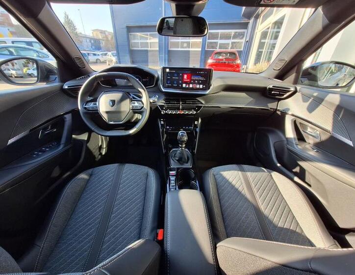 Peugeot 2008 11