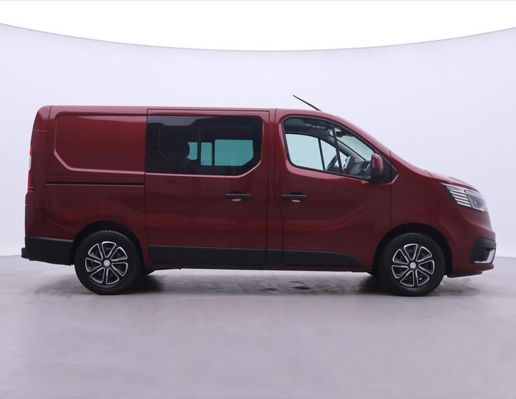 Renault Trafic 8