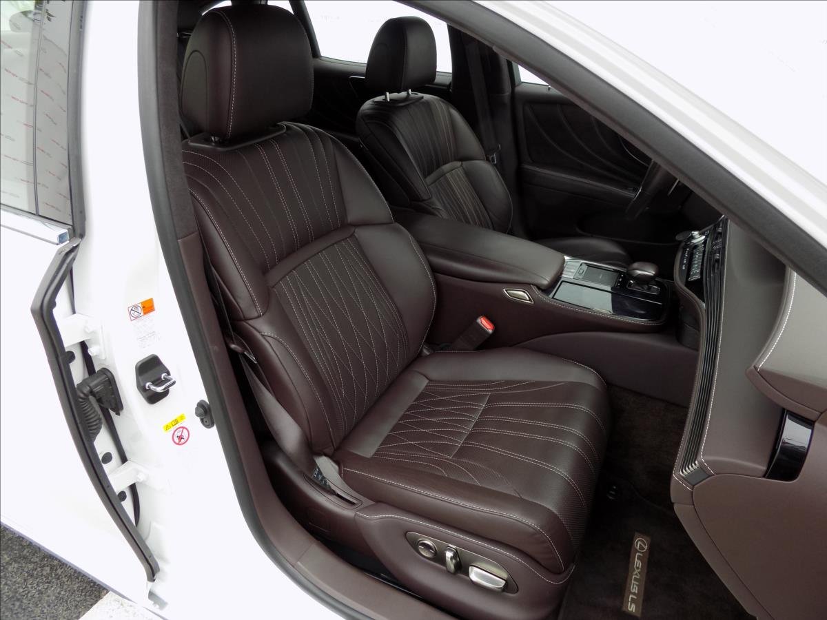 Lexus LS 500