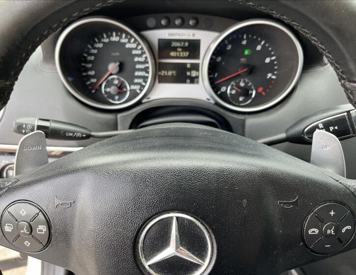 Mercedes-Benz Třídy M 21