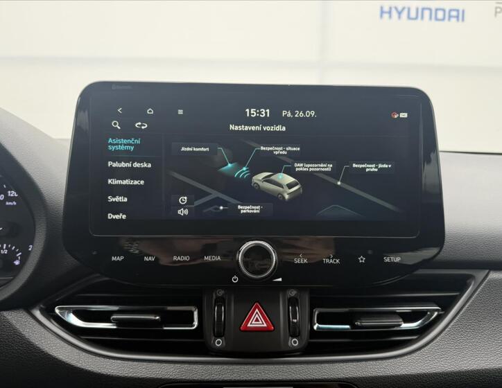 Hyundai i30 16