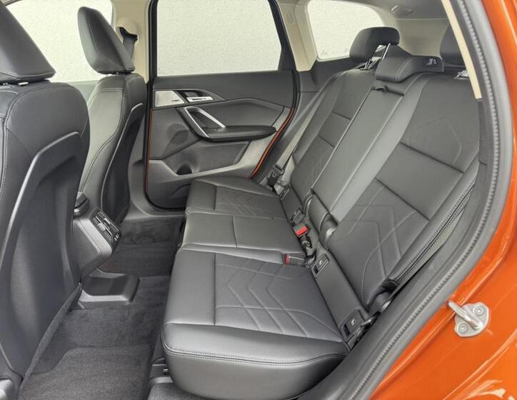 BMW X1 6