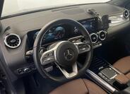 Mercedes-Benz GLA 9