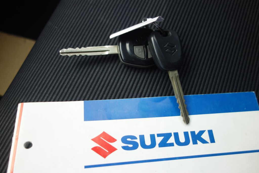 Suzuki Liana