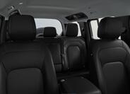 Land Rover Defender 7