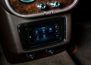 Bentley Bentayga 21