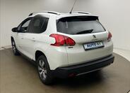 Peugeot 2008 6