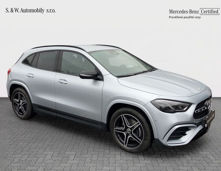 Mercedes-Benz GLA 4